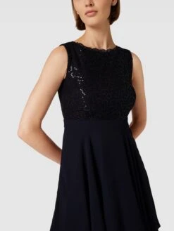 Jake*s Cocktail Cocktailkleid Mit Paillettenbesatz - Marineblau Meliert -Guesi Bekleidung Geschaft aookse1l8t8l0hqa8913giiaa1250hqjagqj2k2b6krl8jig8gs38j1pagsk6iid65632l2d8h1jacpi713jgchj6hhj2p366ks66dpkc4sjiob4chij4p9mcpi3gc3568qj0oo