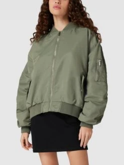 REVIEW Bomberjacke Mit Stehkragen - Olivgrün -Guesi Bekleidung Geschaft aoq4ek9j94oj2c29agskgipp9h4l8laj9ksj2e2h8574mj248gp44d1p85a5aiqg8so4uchla193ika98oo34cpp60s3ee1pc9imadhkccpj0ob1ccs3cc1m68sjgpb660q3ad8