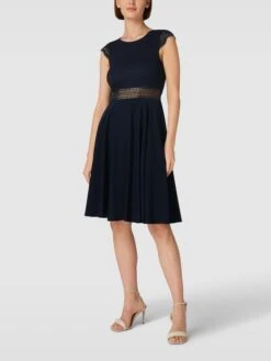 V.M. Cocktailkleid Mit Spitzenbesatz - Dunkelblau
