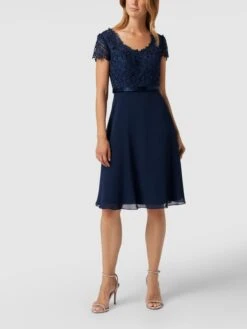 Luxuar Cocktailkleid Mit Ziersteinen Und Floralen Stickereien - Dunkelblau