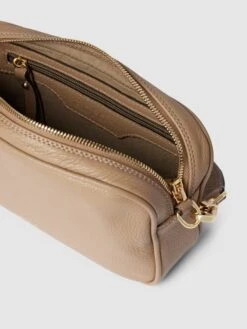 Abro Umhängetasche Mit Label-Detail Modell 'TINA' - Taupe 11 Abro Umhängetasche Mit Label-Detail Modell 'TINA' - Taupe -Guesi Bekleidung Geschaft ap2kokaa8ha4cd9k6so4od2j9ssjal9j6d938iama935chi8a5746e1m70pkidie6sq54jqe6ssj6kil8t3j2p9hcpi30dj3coo3ep9k60rj6e1o64pjedj2c8q68cr5c8omcc0