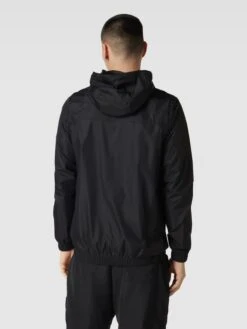 Ellesse Jacke Mit Label-Details Modell 'FRACTION' - Schwarz -Guesi Bekleidung Geschaft ap8j0kij8h0jcha98gqjgiqg8l232h9mad142e29a8p4udqkal44gl248d834l9g6p3k8dqc6943gkq1ago3ad9h71hmad9n65i6cphk64om4ohp6grmcohiccrjgphg6oq68co