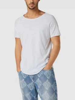 REVIEW T-Shirt Mit Rundhalsausschnitt - Weiß -Guesi Bekleidung Geschaft 70sjeii499450iph9h8k4hi4a8s4alai8p434eaha9138jq99ksk6ga38sqk8c2d98qlagpi85532ga49p3m6oj6c8sjad1gc8s62chk6gr3ce9o64sj2chg74s3acpn6os68oo