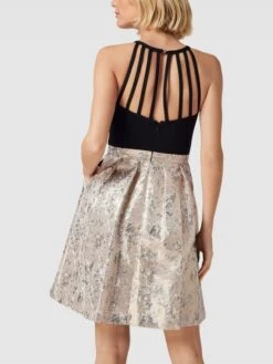 Jake*s Cocktail Cocktailkleid Mit Amerikanischem Ausschnitt - Gold Meliert -Guesi Bekleidung Geschaft 8p5kici1659l2d2g9h834cqg9t0koi23a96k4hq288skqd9p8l2j8k9g9p5j6cq469856j226la58e2jako34cr364r36c1jcli62opk71ijaob268p66eb56dhjcp1jcgqj4pg