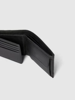 BOSS Portemonnaie Mit Label-Detail Modell 'Gavin' - Schwarz -Guesi Bekleidung Geschaft 94p4qkada4q4qc2g6594ahpj6t3jcca389550hqm8co44h9g994j4d9ma4pjgcifa94lak9h89b38h1n84o6ao9pc9hmaeb3ccrm8ohk69h38eb1ckpjephhcgp3acplchgjee0